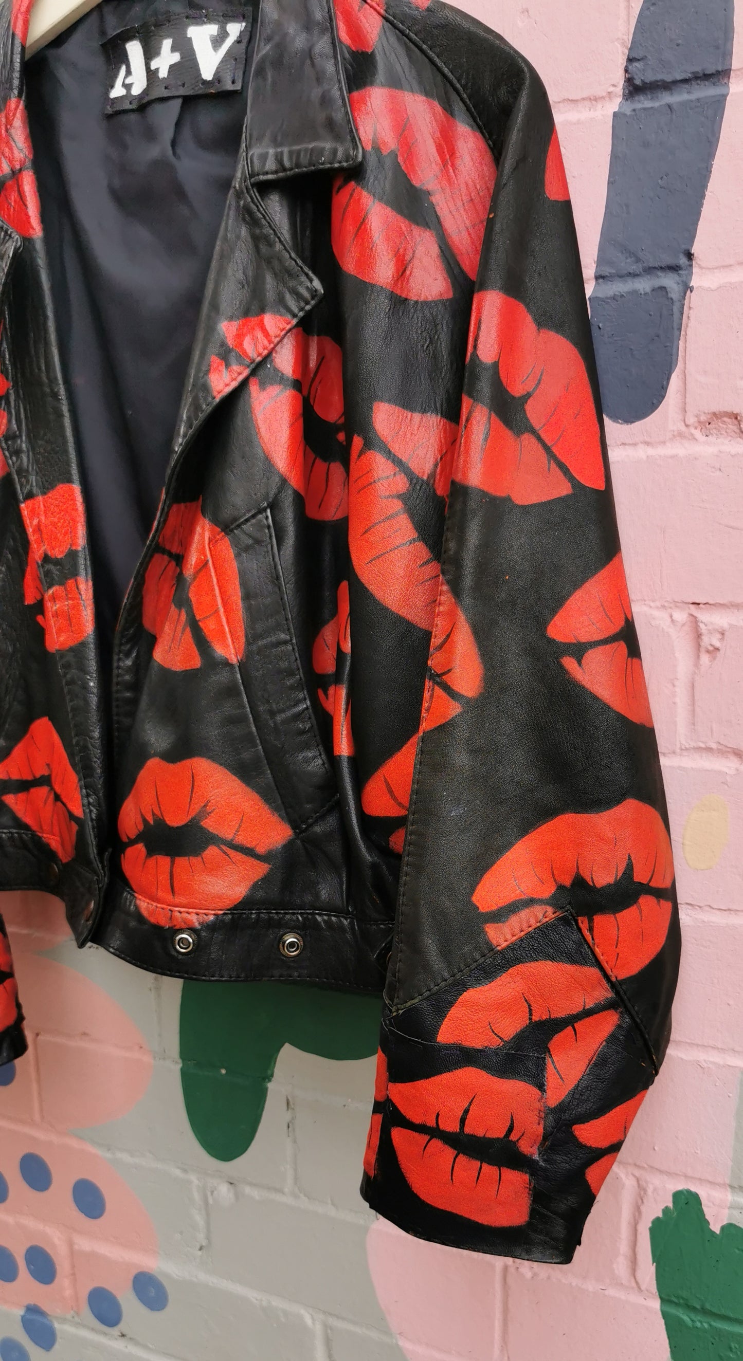 Lips Jacket